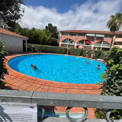 Appart bord de mer avec piscine