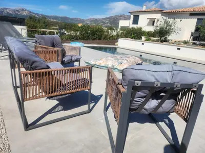 Vue générale sur la montagne ou vue sur la montagne depuis la villa