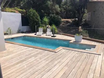 Piscine de l'établissement Bella vista ou située à proximité