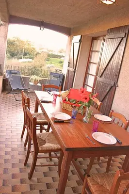 Balcon ou terrasse dans l'établissement Corse Maison de campagne mer et montagne