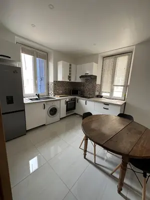 Cuisine ou kitchenette dans l'établissement Superbe appartement en centre ville