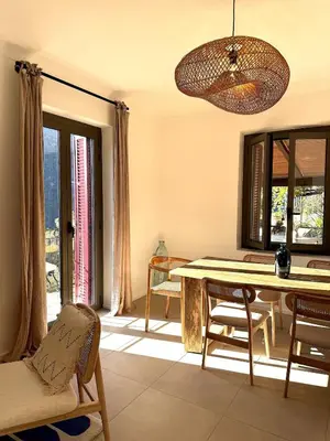Coin salon dans l'établissement Résidence Hôtelière CASA DI BABBÒ, Porto