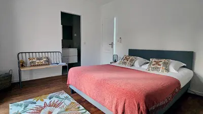 Un ou plusieurs lits dans un hébergement de l'établissement Maison de Maître Albitru - Domaine Romella - Piscine - Vue Golfe St-Florent