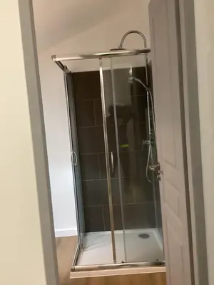 Salle de bains dans l'établissement Saleccia