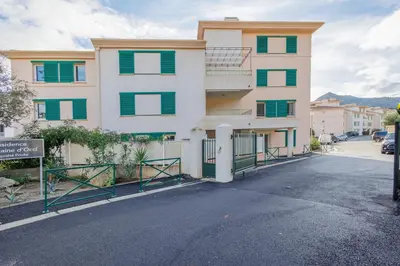 Vue générale sur la montagne ou vue sur la montagne depuis l'appartement