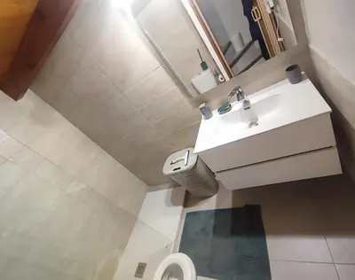 Salle de bains dans l'établissement Maison typique de village Corse , 15min Aéroport et de la mer CASA SCALINA