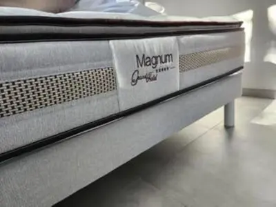 Un ou plusieurs lits dans un hébergement de l'établissement E casette
