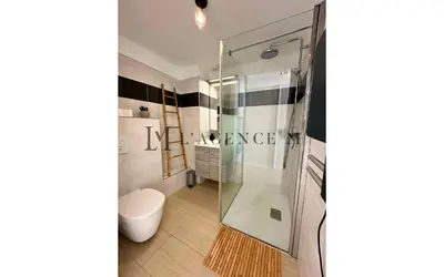 Salle de bains dans l'établissement Studio Bis Rivages 100m de la plage, lumineux