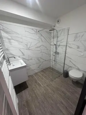Salle de bains dans l'établissement U TERZU - Appart neuf spacieux