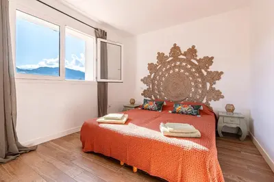 Plan de l'établissement Villa La Crique - Piscine vue montagne climatisé