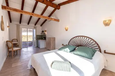 Plan de l'établissement Villa La Crique - Piscine vue montagne climatisé