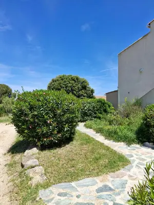 Jardin de l'établissement Cocody