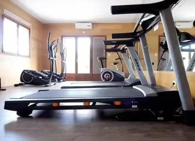 Salle ou équipements de sports de l'établissement Appartement confort et équipé proche de la plage