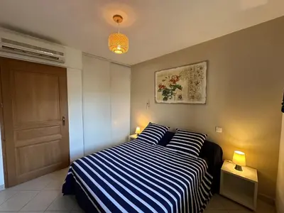 Un ou plusieurs lits dans un hébergement de l'établissement Appartement T2 Eucalyptus L'ILE-ROUSSE