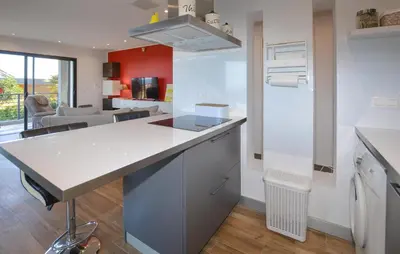 Cuisine ou kitchenette dans l'établissement 2 Bedroom Lovely Home In Cervione