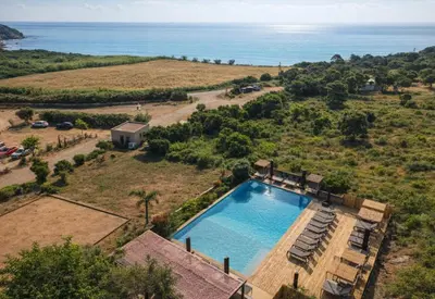 Piscine de l'établissement Vista Mare , Cap corse ou située à proximité