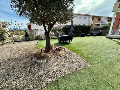 Jardin de l'établissement Appartement Cardellina Jardin & Ville