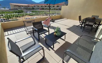 Vue générale sur la montagne ou vue sur la montagne depuis l'appartement