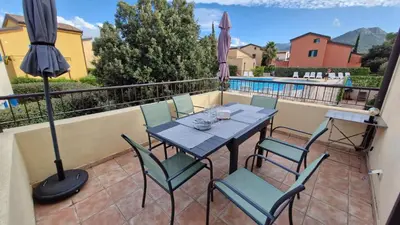 Piscine de l'établissement Duplex 4-6 p, Terrasses, Piscine, climatisé, Lozari, Corse ou située à proximité