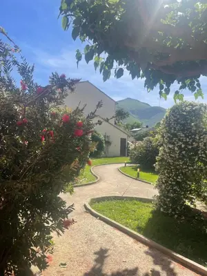 Vue générale sur la montagne ou vue sur la montagne depuis l'appartement