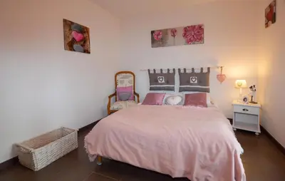 Un ou plusieurs lits dans un hébergement de l'établissement 1 Bedroom Nice Home In Vignale