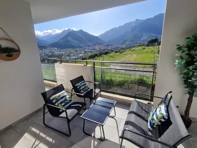 Vue générale sur la montagne ou vue sur la montagne depuis l'appartement