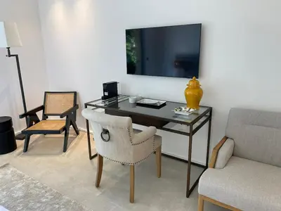 Télévision ou salle de divertissement dans l'établissement Luxury and Relaxation - Villa Tevalba