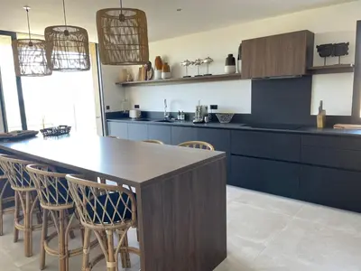 Cuisine ou kitchenette dans l'établissement Luxury and Relaxation - Villa Tevalba