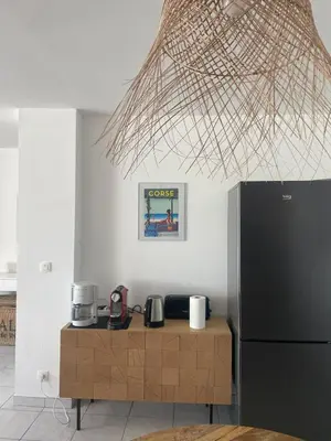 Cuisine ou kitchenette dans l'établissement Capra Scorsa, Maison avec spa privatif face plage Lozari, Ile Rousse