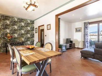 Coin salon dans l'établissement Holiday Home Casa Féminiccia by Interhome
