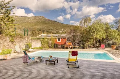 Vue générale sur la montagne ou vue sur la montagne depuis la villa