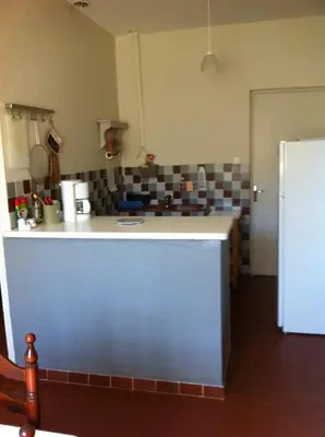 Cuisine ou kitchenette dans l'établissement Appartement 2 plaine du Reginu, Speloncato pour 3 personnes