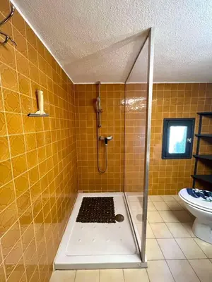 Salle de bains dans l'établissement Appartement calme proche du centre