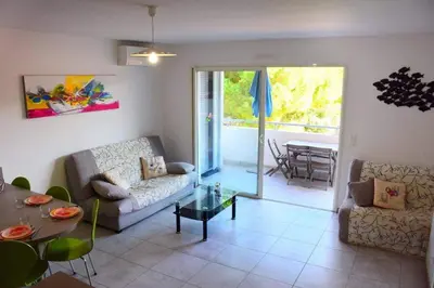 Coin salon dans l'établissement Appartement l'Orangeraie