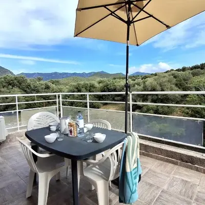 T2 Terrasse climatisé piscine à T FLORENT