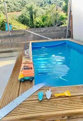 Piscine de l'établissement Belle maison en Balagne ou située à proximité