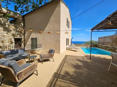 Piscine de l'établissement Magnifique villa avec piscine- hauteurs de Bastia ou située à proximité