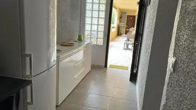 Cuisine ou kitchenette dans l'établissement Appartement convivial à Marignana, proche de la nature