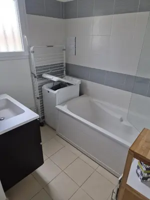 Salle de bains dans l'établissement hjpp