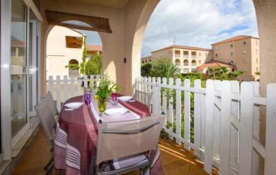 Balcon ou terrasse dans l'établissement Appartement Residence Piscine