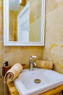 Salle de bains dans l'établissement U Vermentinu