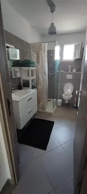 Salle de bains dans l'établissement Haut de villa