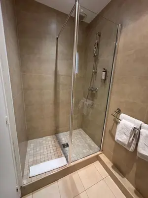 Salle de bains dans l'établissement Maison Bonaparte