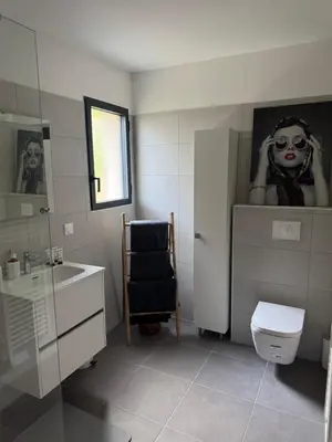 Salle de bains dans l'établissement Sublime Appart T2