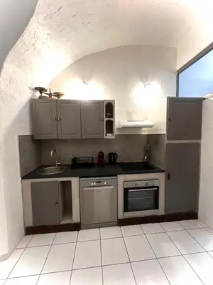 Cuisine ou kitchenette dans l'établissement Joli T3 dans le centre de Bastia