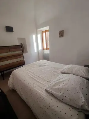 Un ou plusieurs lits dans un hébergement de l'établissement Les voûtes de Pascaline, vue mer et montagne, Lama