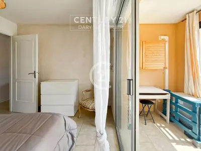 Un ou plusieurs lits dans un hébergement de l'établissement La Roseraie Calvi, bord de mer