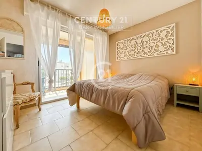 Un ou plusieurs lits dans un hébergement de l'établissement La Roseraie Calvi, bord de mer