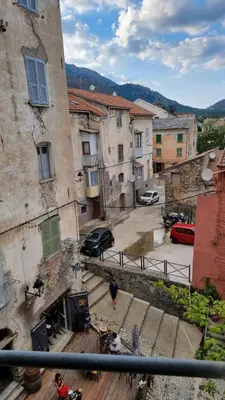 Vue générale sur la montagne ou vue sur la montagne depuis l'appartement