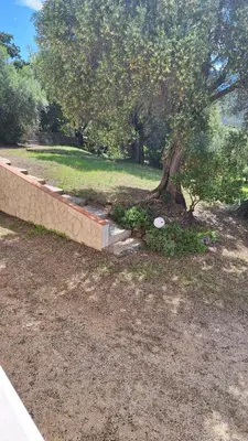 Jardin de l'établissement Villa de campagne en Corse